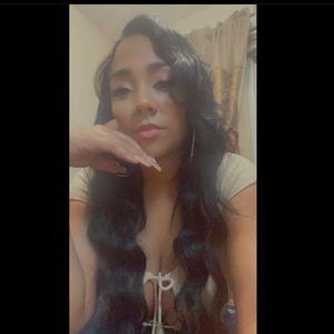 Meet your Posher, Daniela